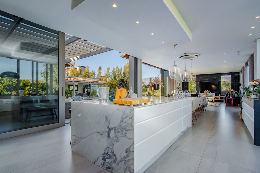 4 Bedroom Property for Sale in Winelands Western Cape
